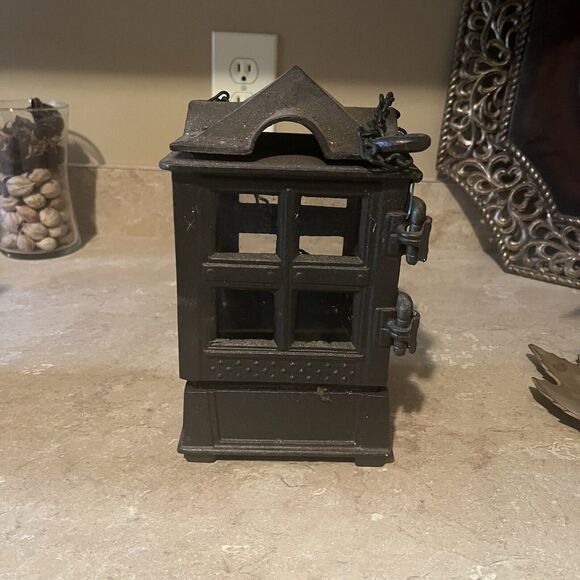 Vintage JOHN WRIGHT 1988 Cast Iron Candle Holder 9 In. Antique Style Lantern - Picture 1 of 9